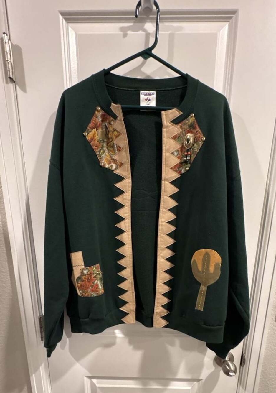 Jerzees Sweatshirt Size XL Green Cardigan Southwestern Concho Fall Leaves